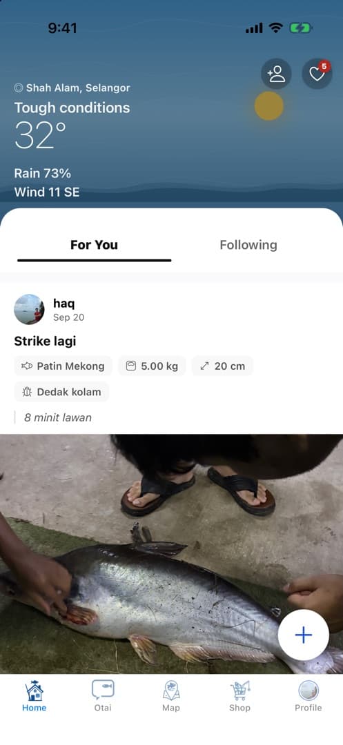 The Jom Mancing app's Home screen, showing today's fishing conditions and a feed of anglers' catches
